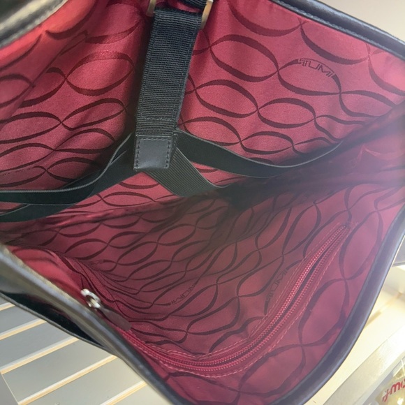 TUMI North South Flap Unisex Messanger Bag EUC - Picture 5 of 10